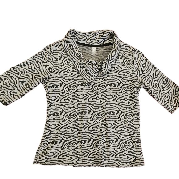 Thomas & Olivia Cowel Neck w/ zipper, elbow sleeve Pullover shirt, top sz M - Picture 9 of 10